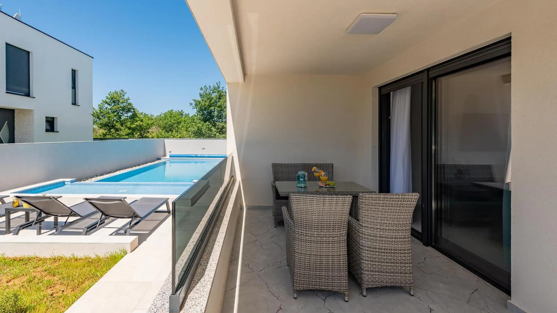 Aparthotel Apartments Menalo Elegance Zaton